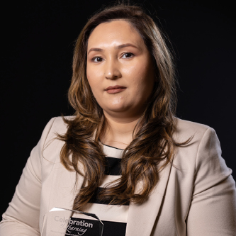 Portrait of Farahnaz Ahmadi