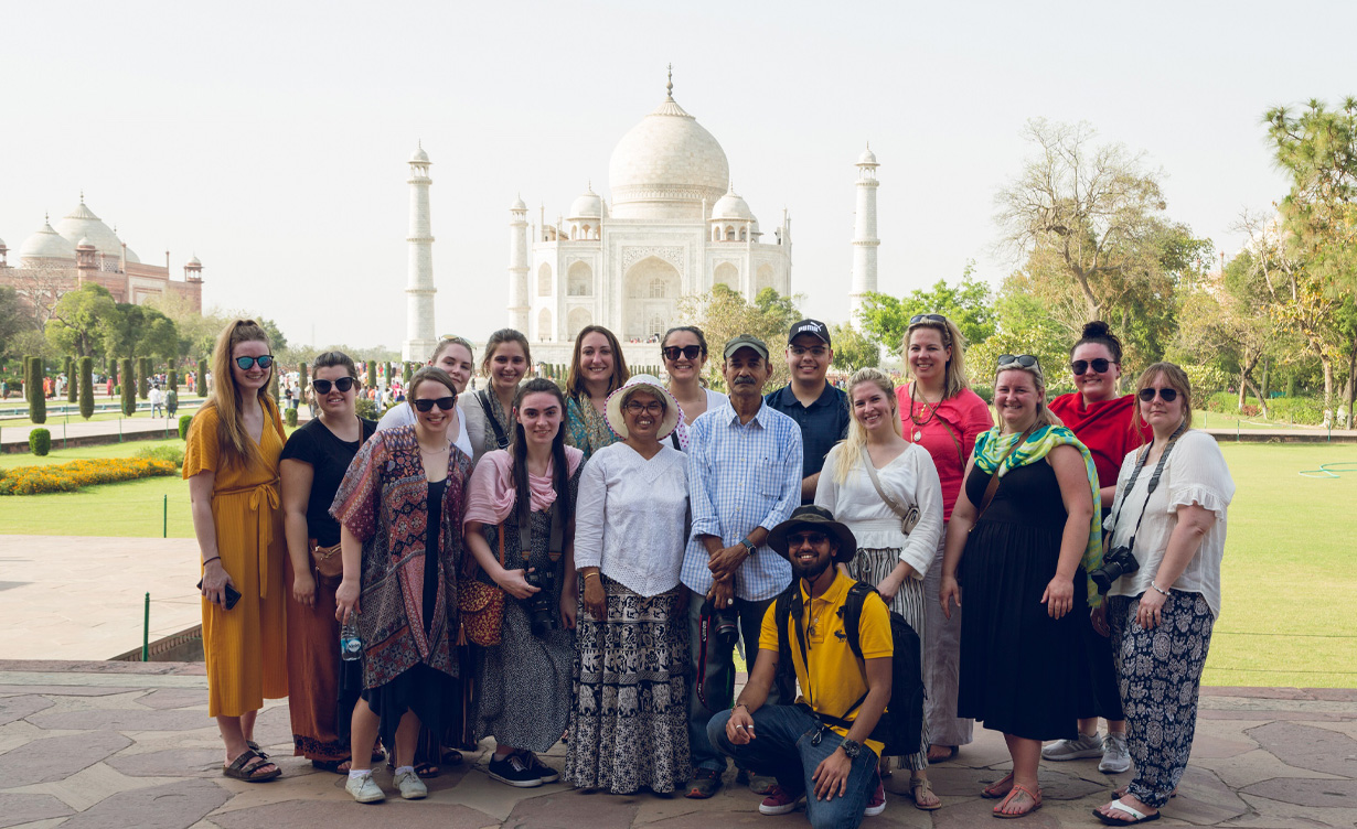 students, faculty and staff in front of Taj Mahal, India