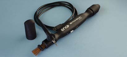 Shortfinder device with caps and probe