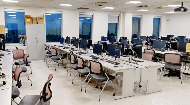 Computer Lab at Mohawk College Fennell Campus