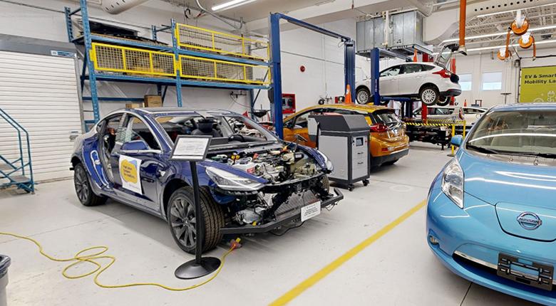 EV & Smart Mobility Lab at Mohawk College Stoney C reek Campus