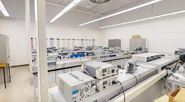 Electronics Lab at Mohawk College Stoney Creek Campus