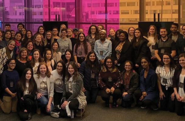 Crowd of many grads.