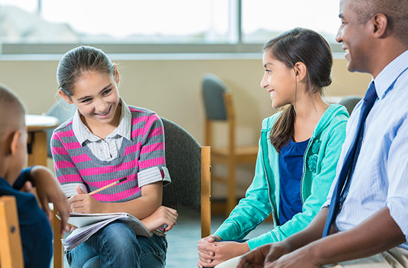 Child and youth worker working with children