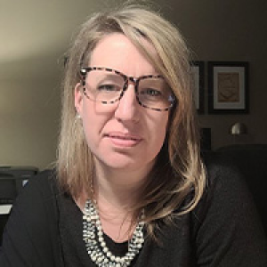 Lindsay Kipp portrait.