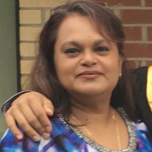 Head shot of Lisa Singh