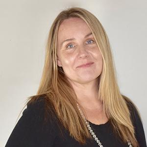 Headshot photo of Joanne Smith